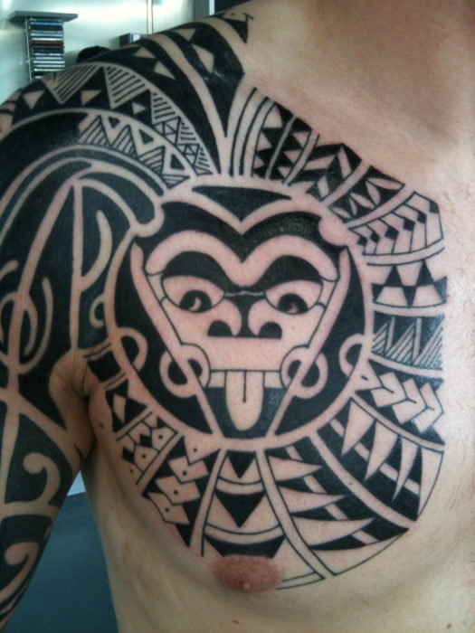 polynesia tribal tattoo back фото
