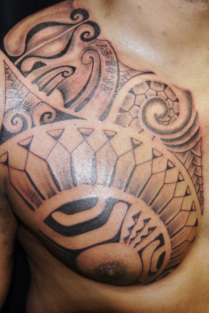 polynesian tattoo designs chest фото