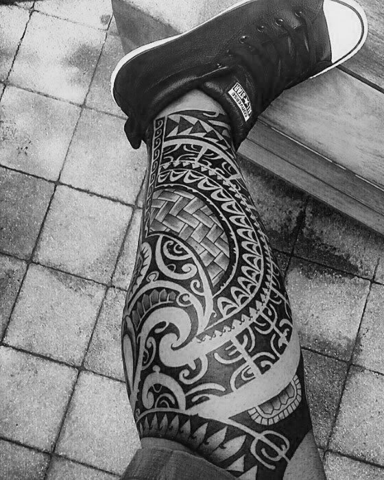 polynesian tattoo on the leg фото