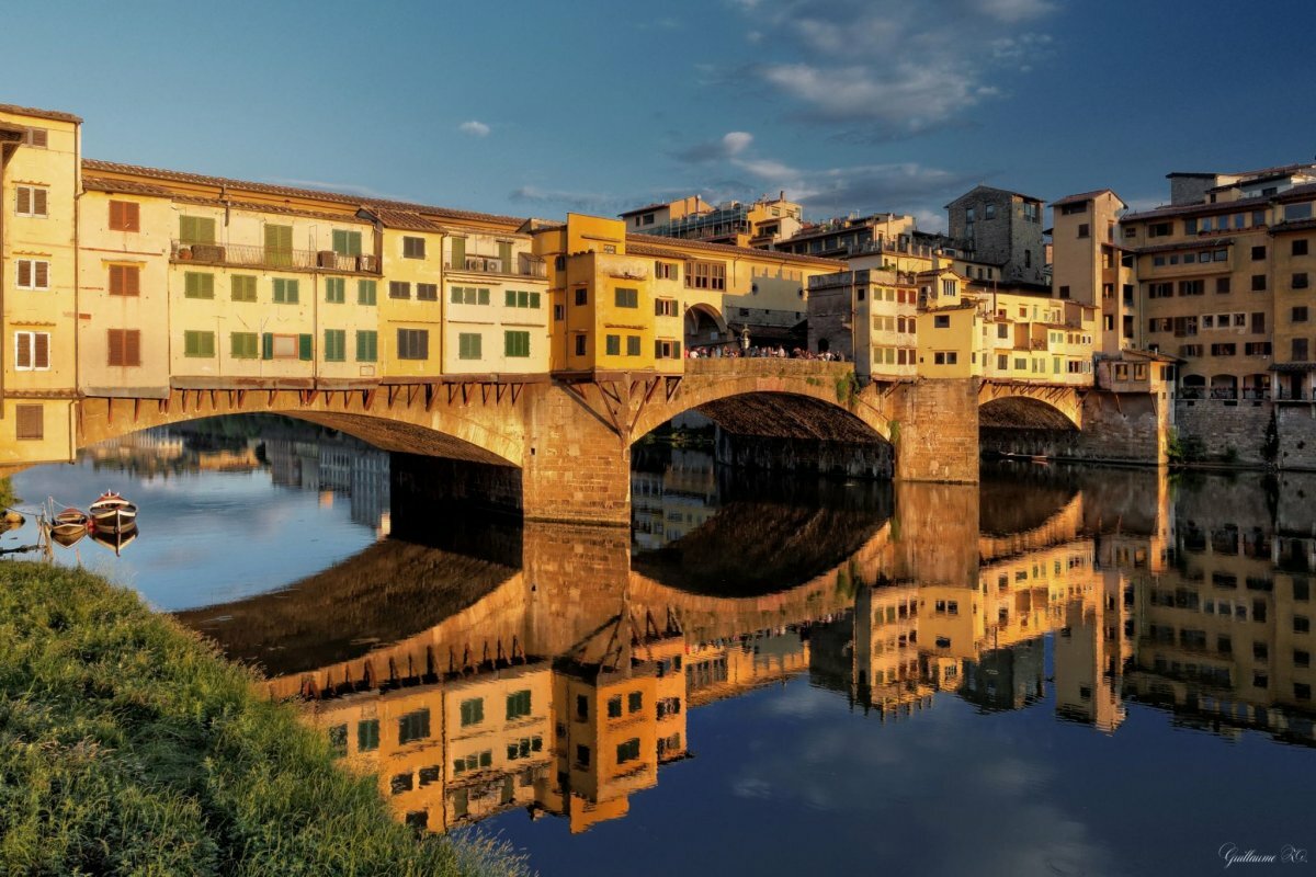 понте веккьо (ponte vecchio), италия фото