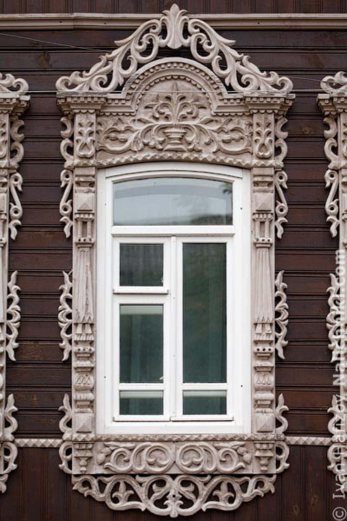 резные наличники на окна фото