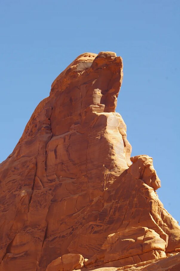 rock cliff фото