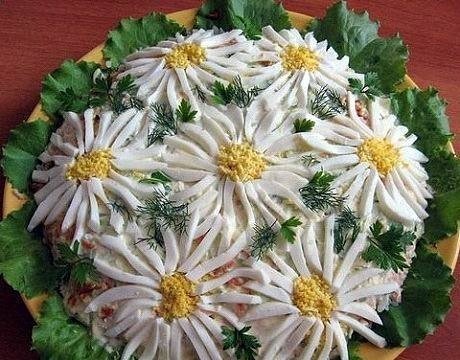ромашки из яиц для украшения салатов фото