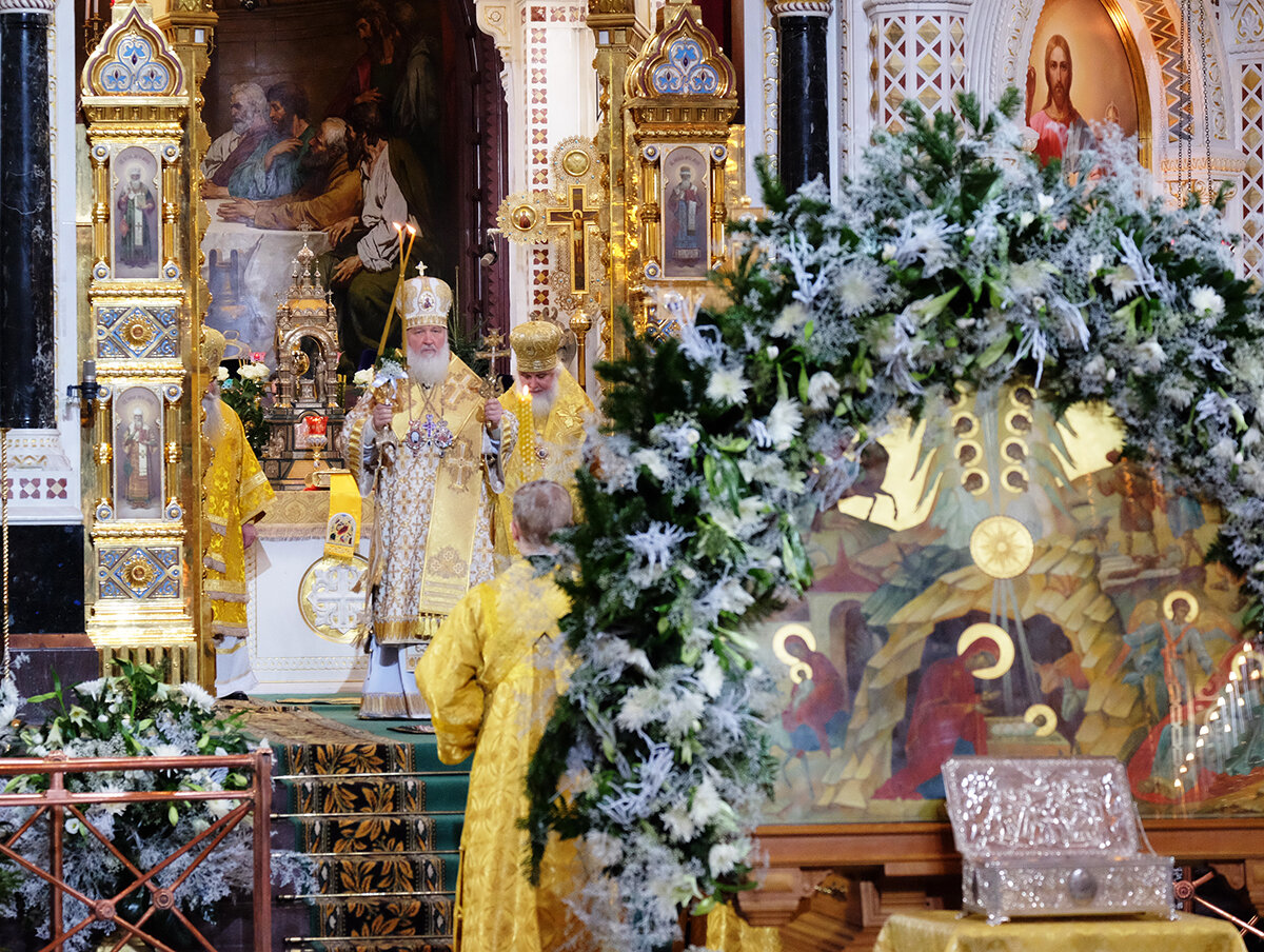 рождество христово в храме христа спасителя фото