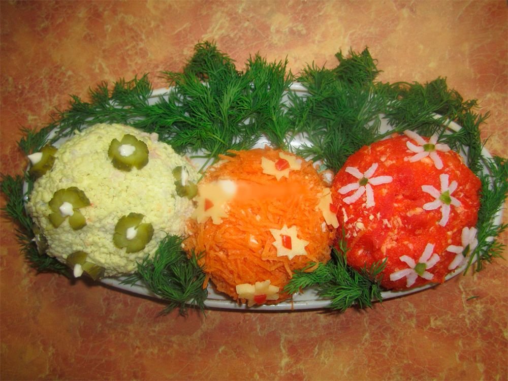салат елочные шары фото