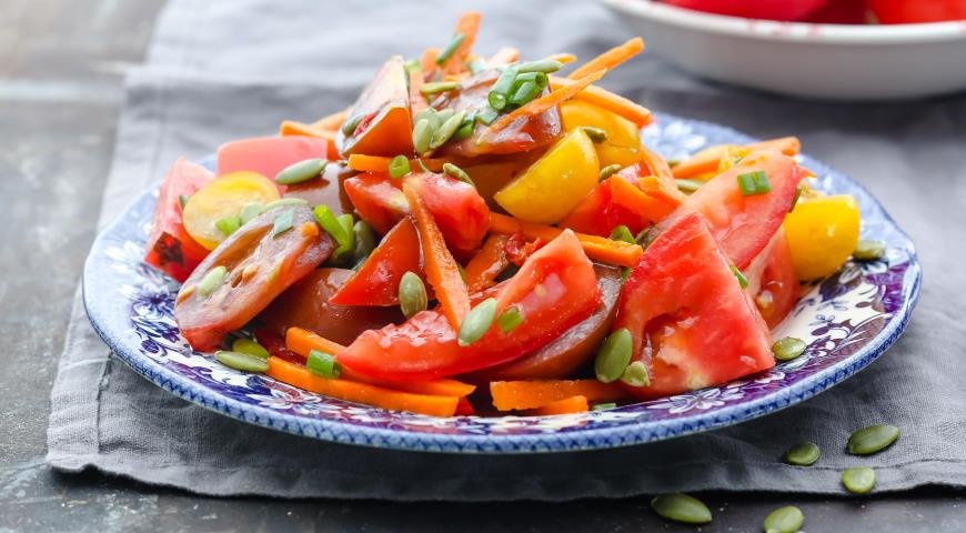 салат из моркови и помидоров фото