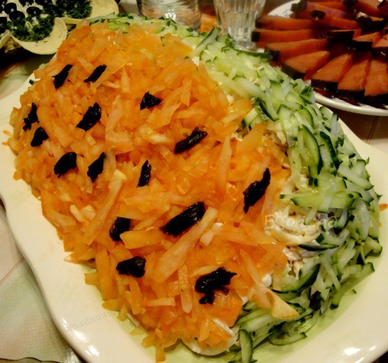 салат из моркови с изюмом фото