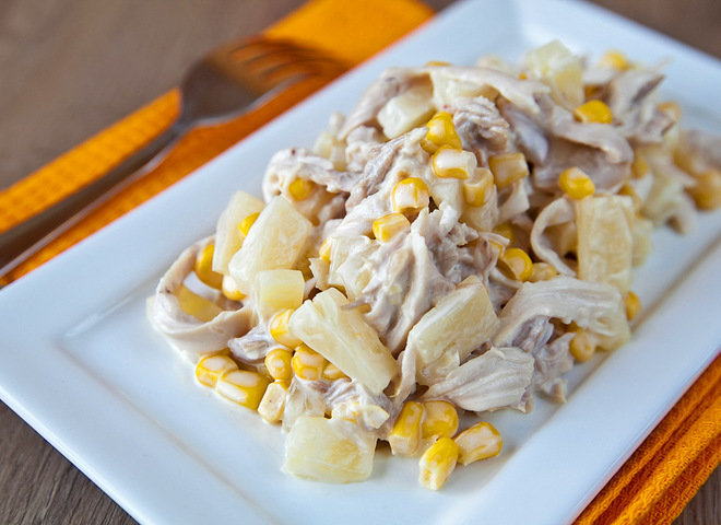 салат с ананасом и курицей фото