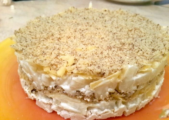 салат с ананасом и курицей и грецкими орехами фото