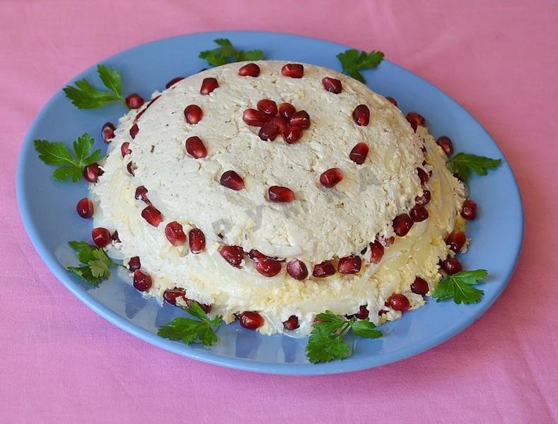 салат с гранатом и курицей фото