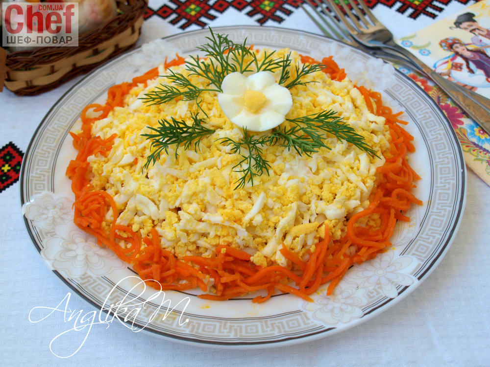салат с корейской морковью и курицей фото