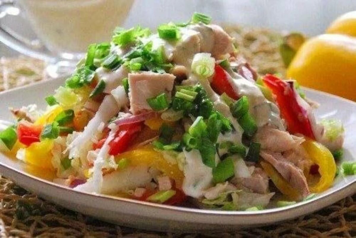 салат с курицей фото