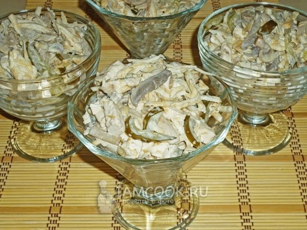 салат с курицей фото