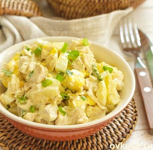 салат с курицей и ананасами фото