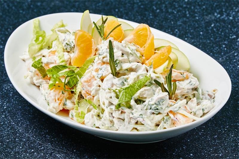 салат с мандаринами и курицей фото