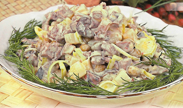 салат с мясом и грибами фото