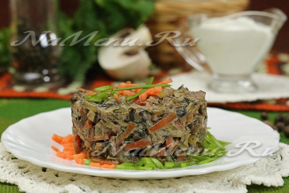 салат с печенью и грибами фото