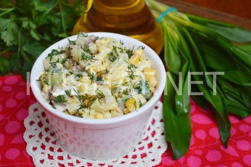 салат с печенью трески и кукурузой фото