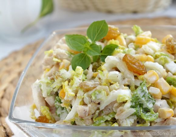 салат с пекинской капустой и кукурузой фото