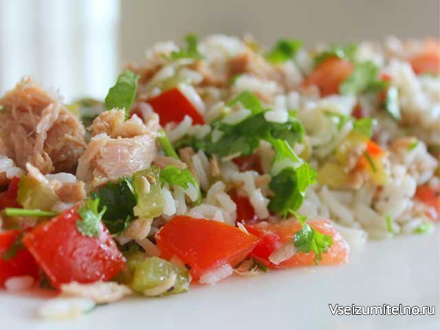 салат с тунцом и рисом фото