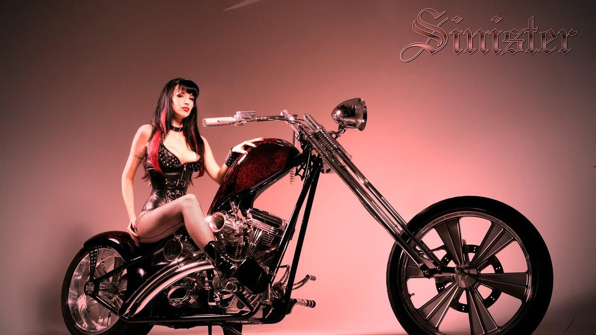 sexy girls and chopper фото