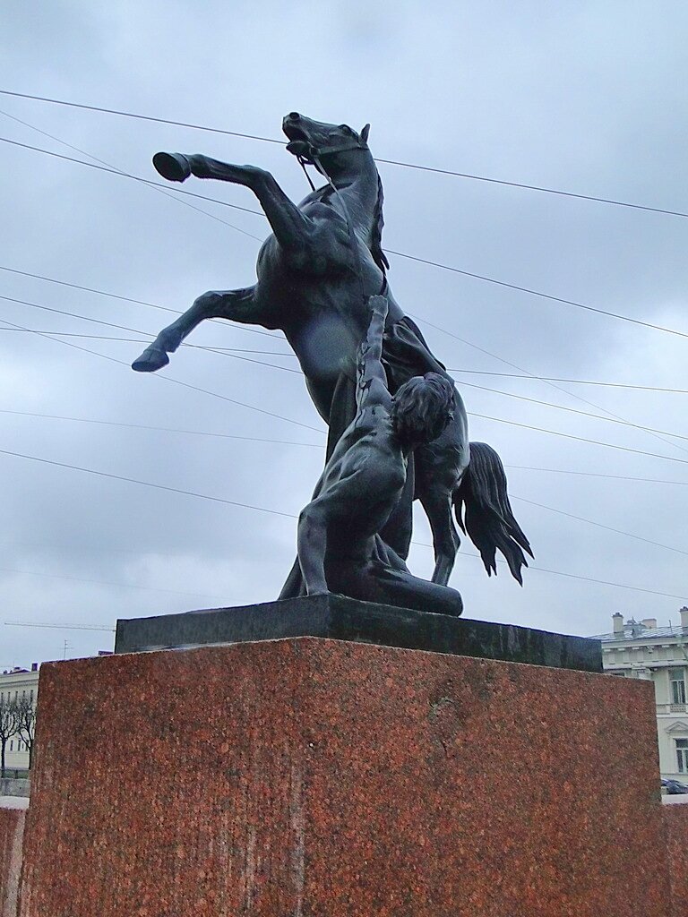 силуэт коней аничкова моста фото