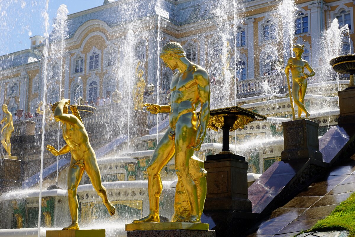 скульптура большого каскада петергофа фото