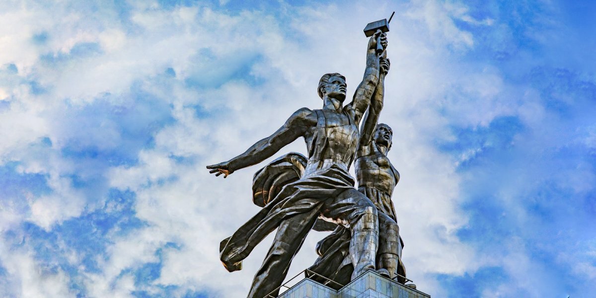скульптура мухиной рабочий и колхозница фото