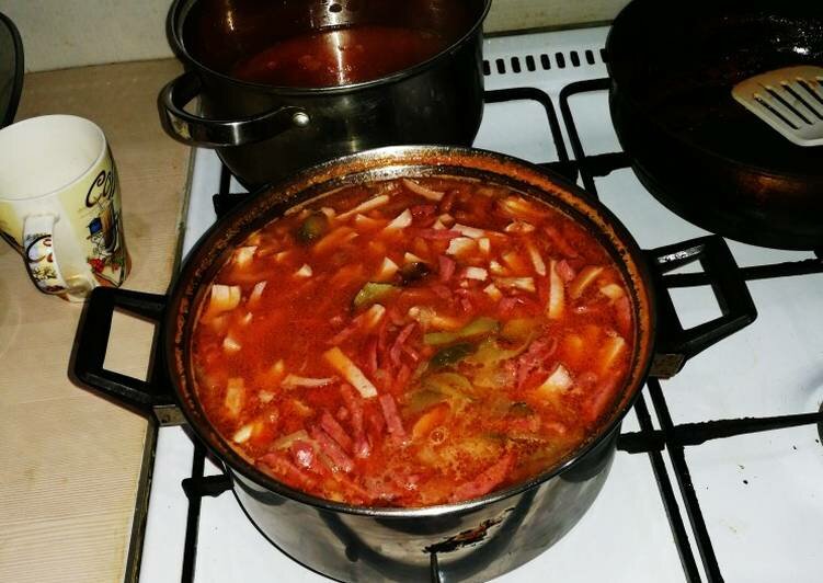 солянка сборная мясная фото