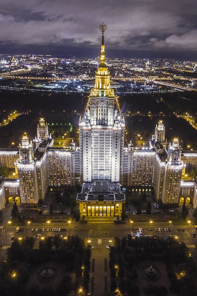 сталинские высотки мгу фото