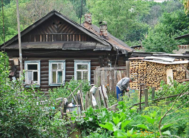 старый деревенский домик фото