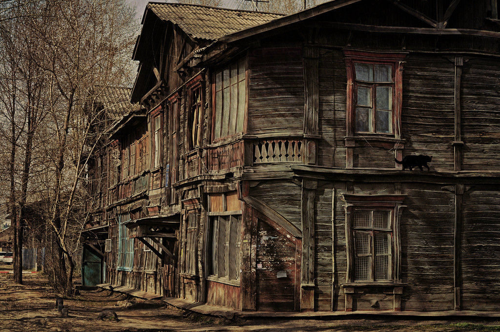 старый деревянный дом фото