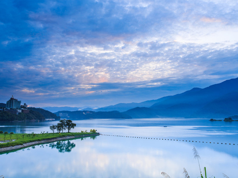 sun moon lake тайвань фото