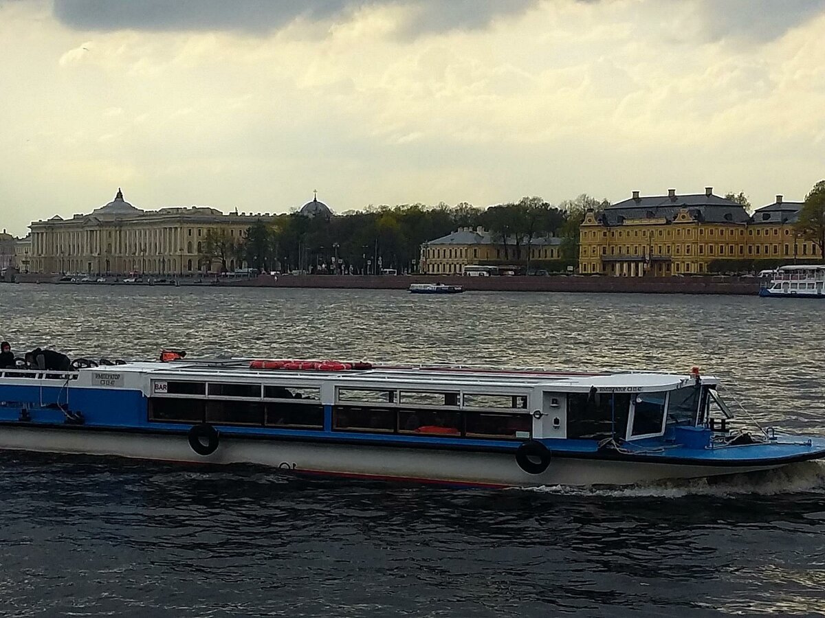 теплоход москва 194 санкт-петербург фото