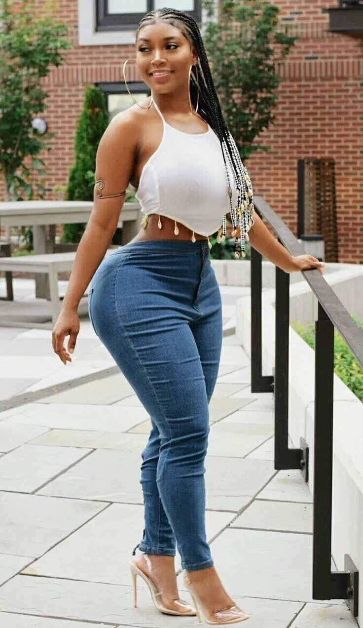thick curvy jeans фото