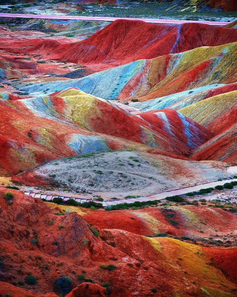 цветные скалы чжанъе данксиа китай фото