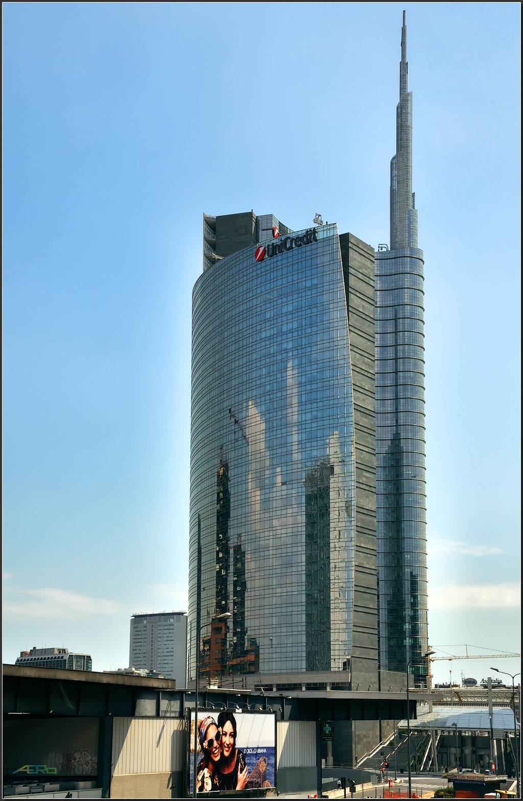 unicredit tower фото