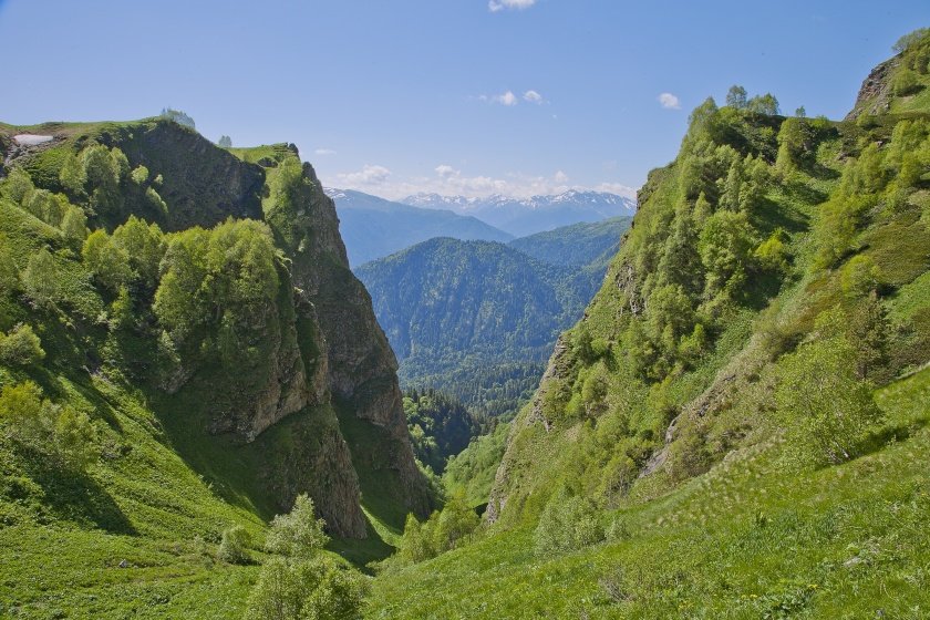 ущелье в горах фото