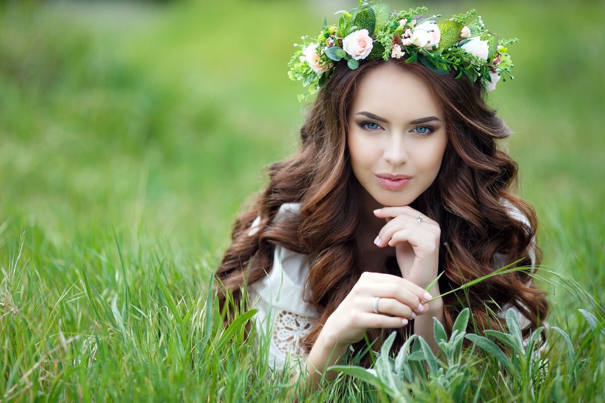 весенний портрет девушки фото