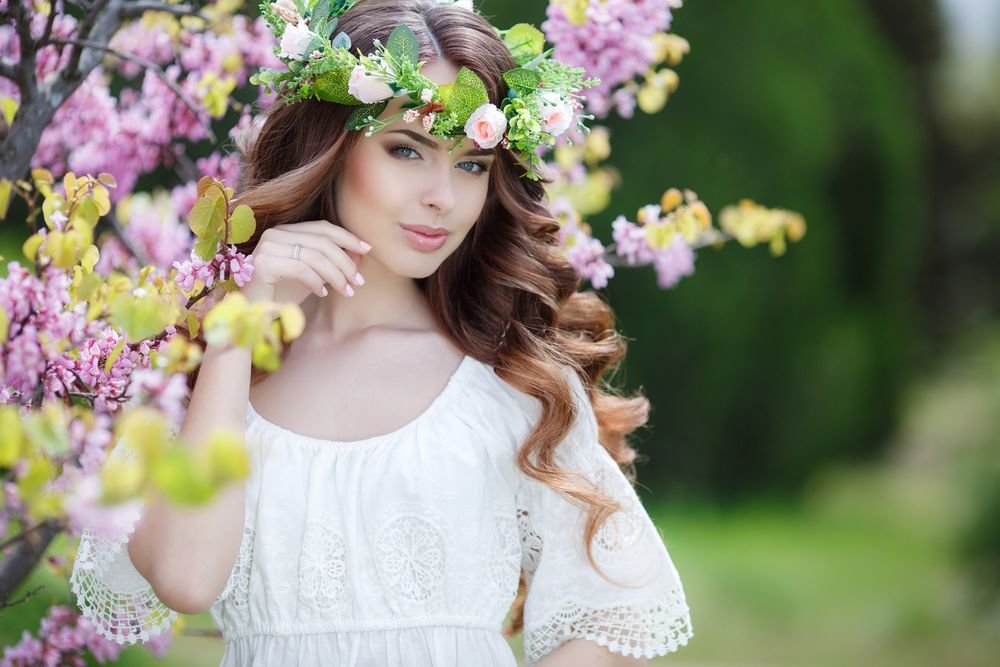 весенний портрет девушки фото