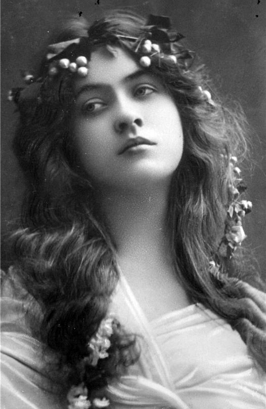 винтажная фотография портрет женщины фото