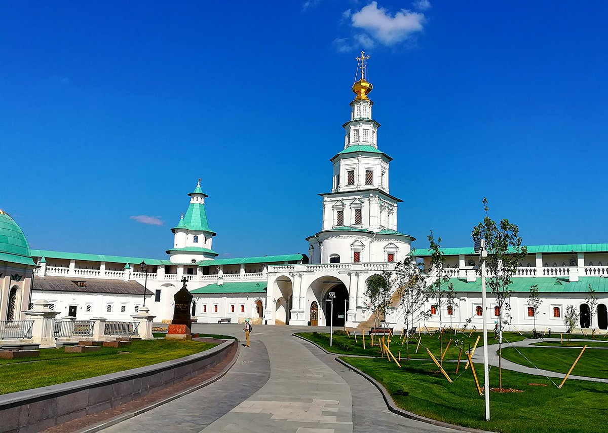 воскресенский новоиерусалимский монастырь надвратный храм фото