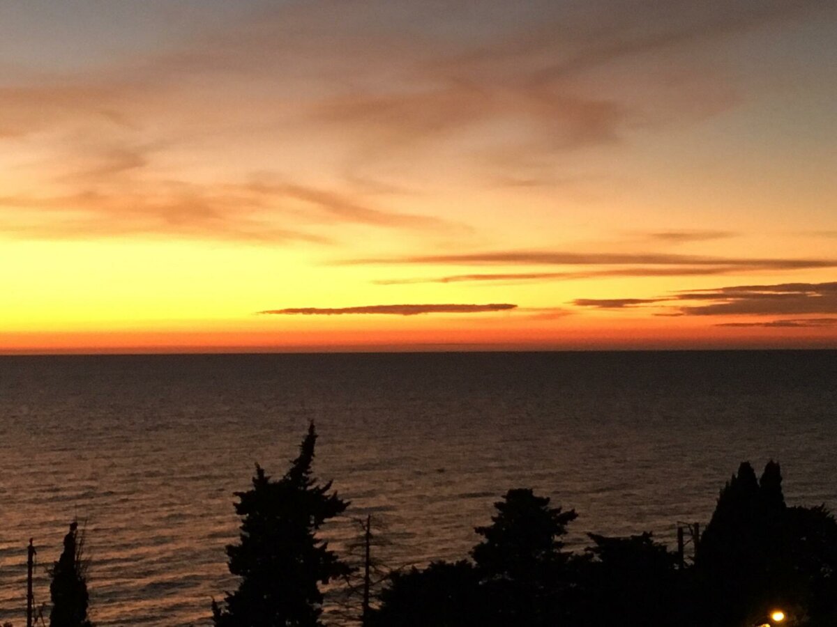 закат в алуште над морем фото