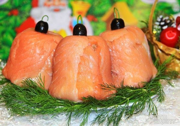 закуска из слабосоленой семги «колокольчики» фото