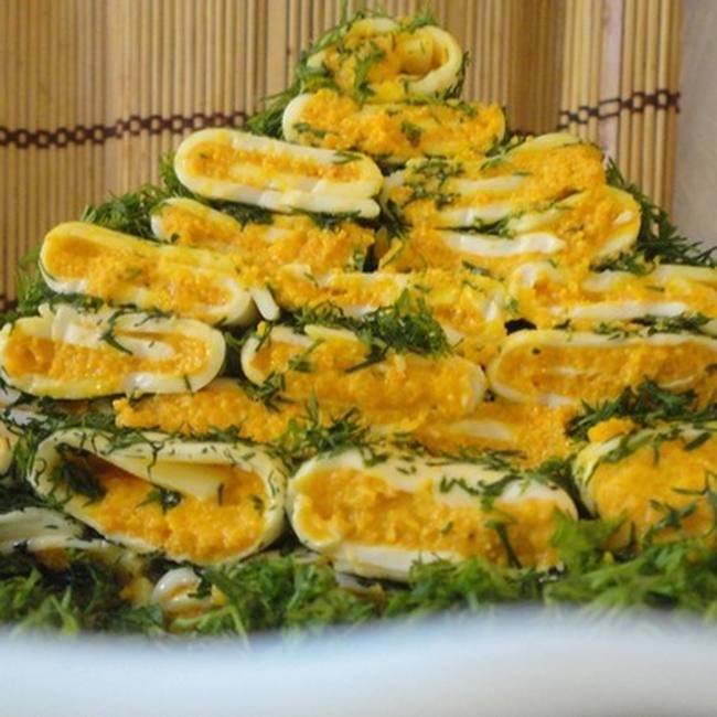 закусочный рулет с сыром елочка фото
