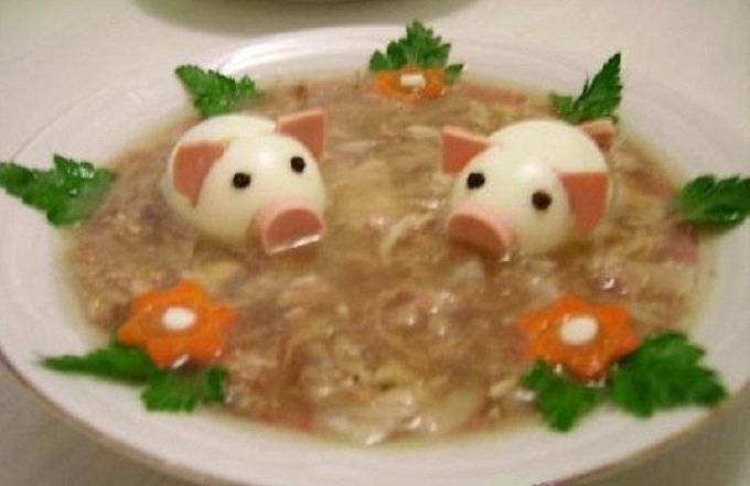заливное из курицы поросята фото