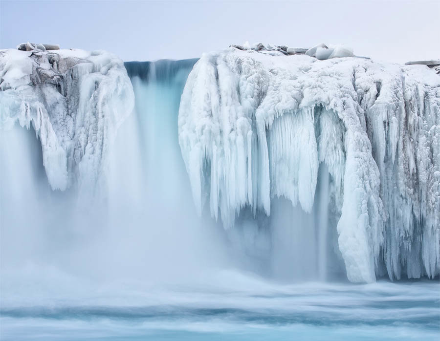 замерзший водопад фото