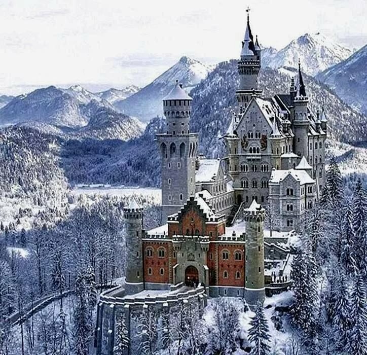 замок нойшванштайн фото