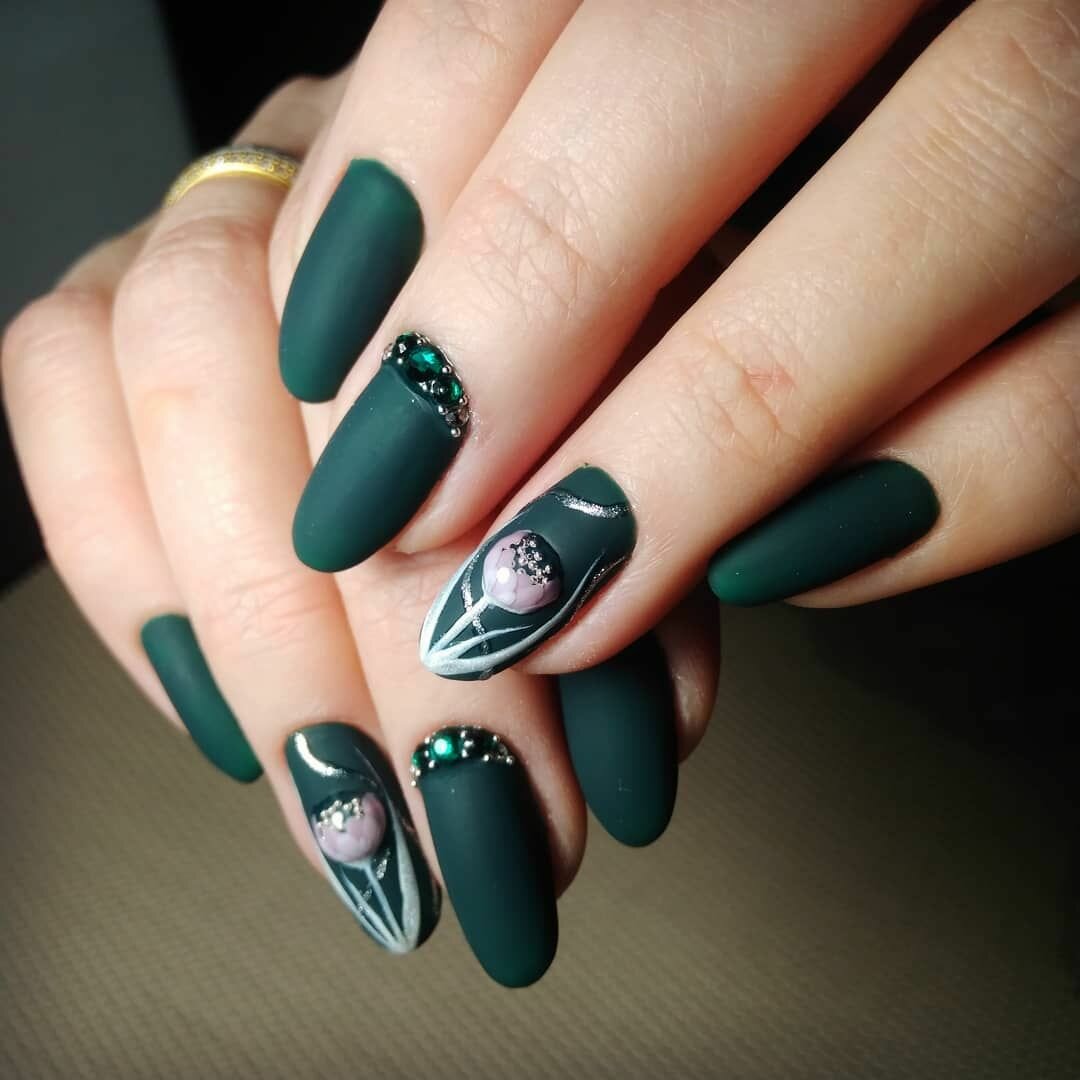 зеленый матовый маникюр фото