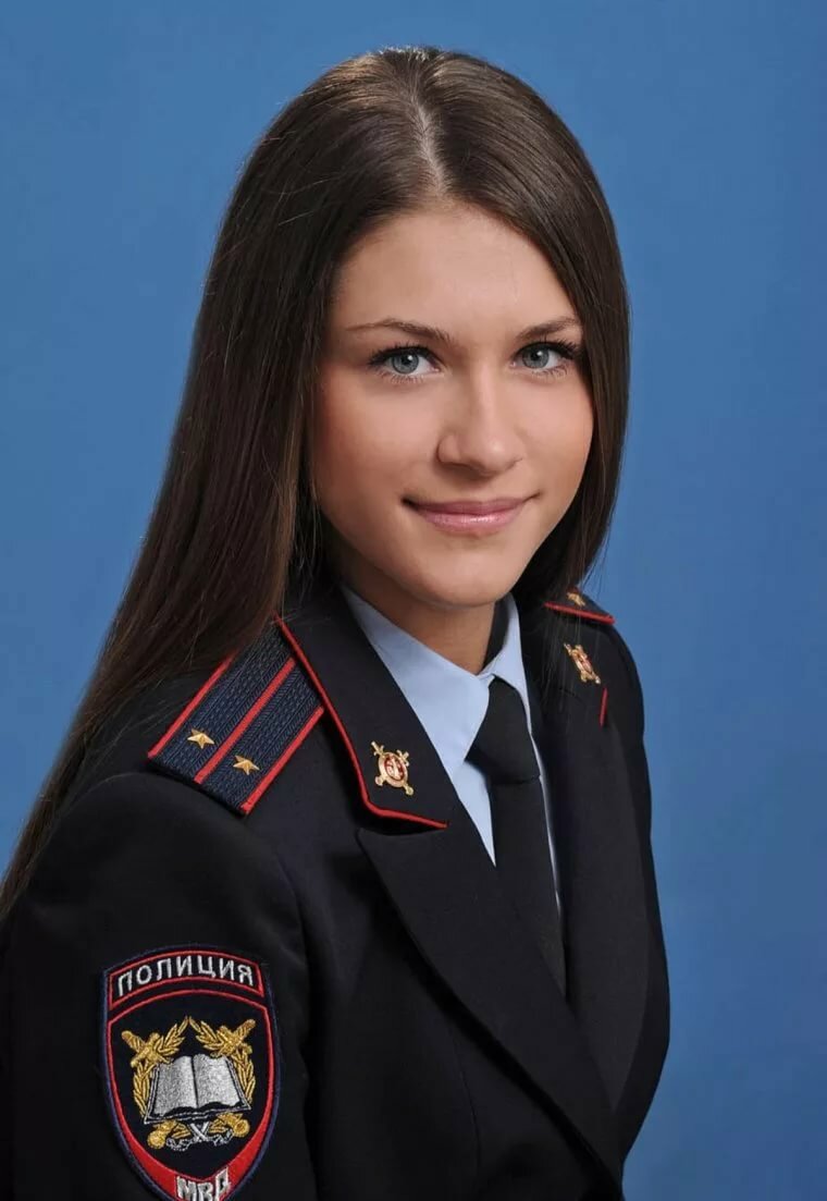 женщины в форме полиции фото